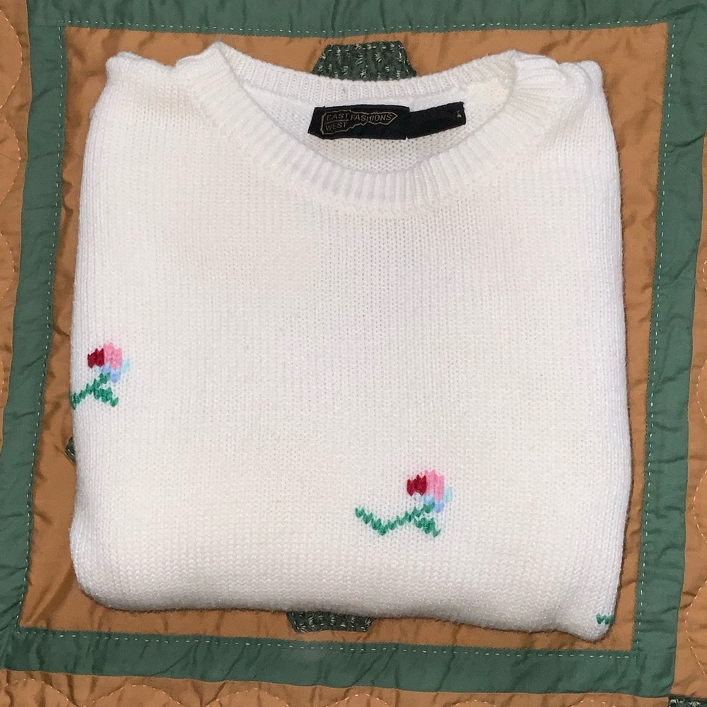 vintage 90s east west fashions White floral‎ sweater large - Picture 2 of 6